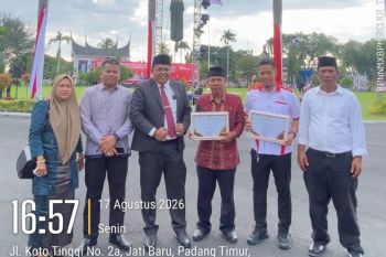 Agam terima tiga penghargaan koperasi tingkat Sumbar saat HUT RI