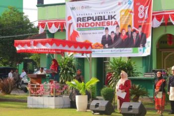 Semarak HUT ke-81 RI di UINSU Medan: Dari khidmatnya upacara dan zikir kebangsaan, penganugerahan Satyalancana hingga gemuruh tawa perlombaan