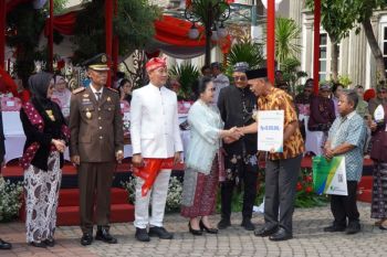 Enam OPD Pemkot Semarang 100 persen ajak "ASN Peduli Pekerja Rentan"