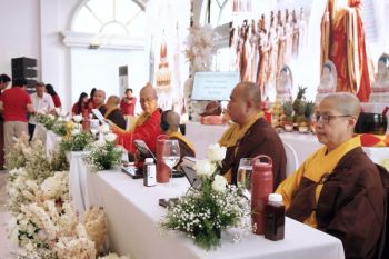 Young Buddhist Association doakan keselamatan Indonesia