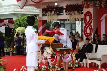 Wali Kota Singkawang ajak warga isi kemerdekaan dengan karya nyata