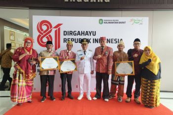Insan perkebunan dan peternakan terima penghargaan Gubernur Kalbar