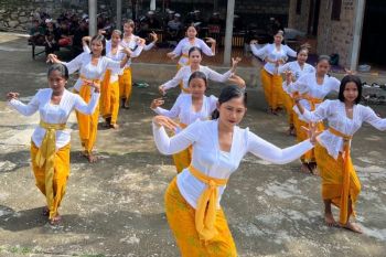 Semangat anak-anak menjaga warisan budaya di Rumah Belajar Sekaa Nguda OKU