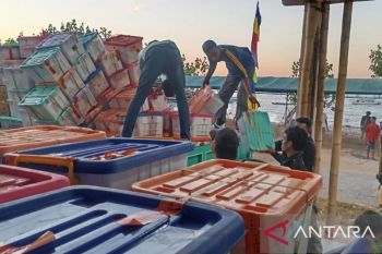 BNPB salurkan bantuan bagi masyarakat lewat jalur laut dan udara