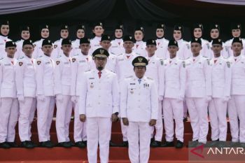 Bupati inspektur upacara HUT RI di Rengat