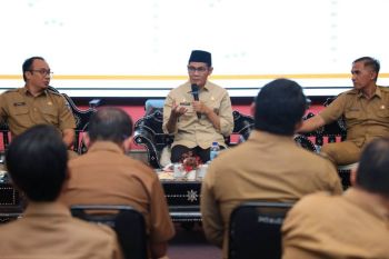 Pemkab Lombok Tengah menargetkan kemiskinan turun jadi 10,30 persen