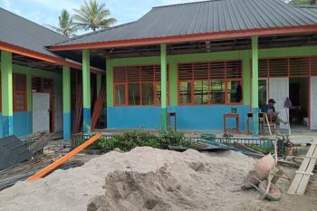 Dua sekolah rusak dampak bencana hidrometeorologi di Agam selesai dibangun