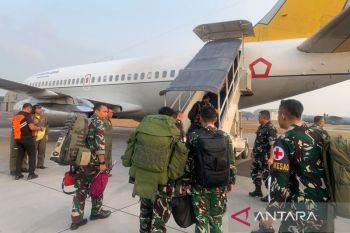 TNI AU kirim nakes tangani korban gempa di NTT