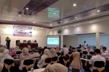 Pemkot Kendari latih guru SD dan SMP penanganan kekerasan anak di sekolah