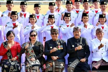 Bupati Sanjaya pimpin upacara detik-detik proklamasi HUT ke-81 RI di Tabanan