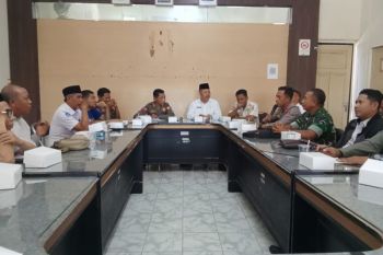Pemkab Lotim membentuk tim terpadu penertiban pantai Labuhan Haji