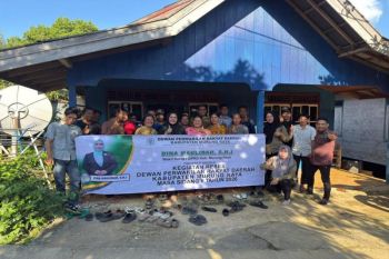 Dina Maulidah serap aspirasi warga Desa Makunjung