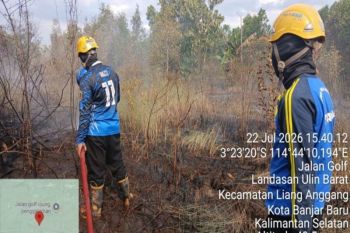 Dinsos Kalsel tangani Karhutla di sekitar Bandara Syamsuddin Noor
