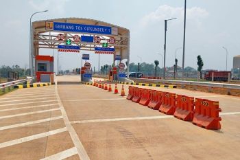Gerbang Tol Sementara Cipeundeuy Subang di ruas Tol Cipali arah Cirebon resmi beroperasi