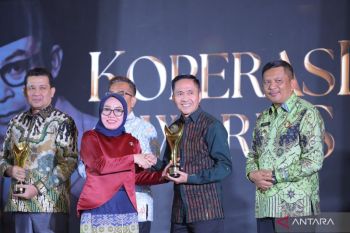 Wali Kota Palembang raih Penghargaan Bakti Koperasi Nayaka Mahambara