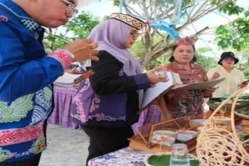 DPRD Murung Raya dorong jajanan tradisional tetap dikenal generasi muda