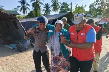 PMI layani ratusan warga selama lima hari pascagempa NTT