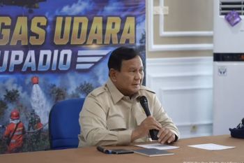 Presiden Prabowo tiba di Kalbar, pimpin rapat penanganan karhutla