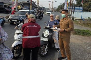 PPNI Murung Raya bagikan masker kepada masyarakat