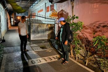 Polisi kejar WNA cabul di halaman rumah warga di Badung