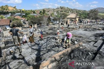 Kebakaran Desa Adat Sade menjadi refleksi bangun wisata tangguh bencana