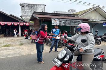 Meriahkan HUT RI dan partai, Demokrat Barsel gelar lomba rakyat dan bagikan masker