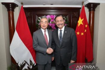 Menlu China Wang Yi bertemu Luhut Panjaitan bahas investasi
