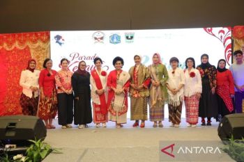 Festival Merah Putih, organisasi perempuan lestarikan budaya