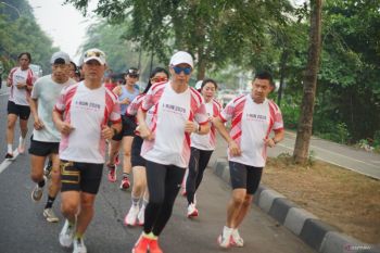 Tiga WNI tuntaskan lari 350 km Pontianak-Kuching
