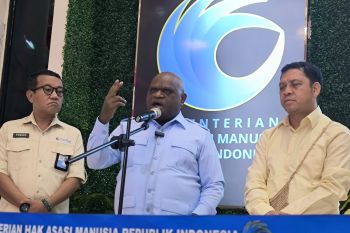 Pigai minta TNI-Polri transparan soal pengerahan pasukan di Papua