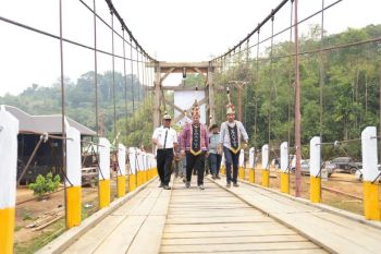 Jembatan Gantung Batu Ojung permudah akses warga