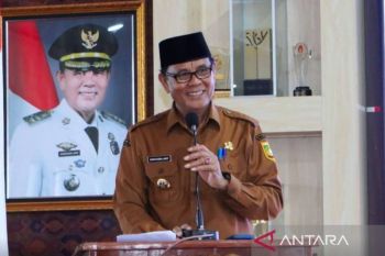 Bupati Sumbawa menyerukan pilkades serentak tanpa permusuhan