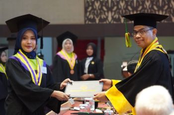 UNP gelar wisuda tiap bulan agar mahasiswa lulus tepat waktu