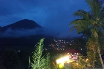 Pos PGA pantau kemunculan api di kawah Tompaluan Gunung Lokon