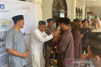 Pemkab Bangka Barat bantu Rp20 juta Adat Cukur Rambut Desa Semulut