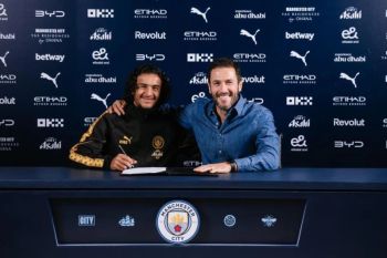 Gabung Manchester City, Bouaddi jadi remaja termahal di Liga Inggris
