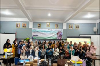 Adaro-Alamtri dan YABN berikan pelatihan intervensi gizi bagi pelaku teknis