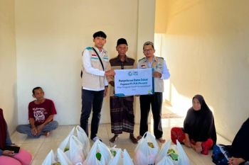 HPN 2026, PLN UP3 Sumbawa salurkan bantuan paket sembako