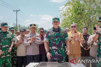 TNI bangun delapan jembatan di Pulau Buru permudah akses antardesa