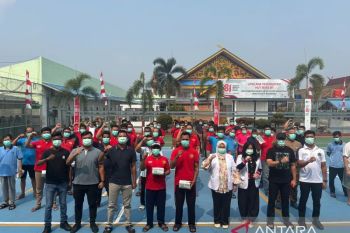 Lapas Pekanbaru bagikan masker kepada Warga Binaan, antisipasi dampak kabut asap karhutla