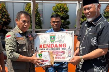 Pemprov Sumbar salurkan 2,1 Ton rendang untuk korban bencana di NTT