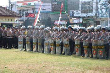 Polres Wonosobo mengecek kesiapan personel pengamanan Pilkades