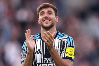 Newcastle United resmi datangkan Nico Gonzalez dari Man City