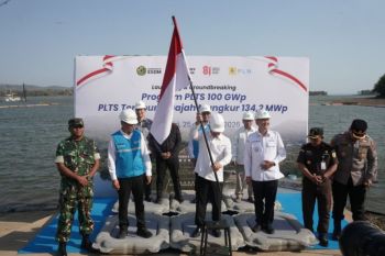 PLN hadirkan PLTS Terapung Gajah Mungkur perkuat energi bersih Jawa Tengah
