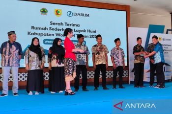 PT Djarum dan Pemkab Wonogiri serahkan rumah layak huni untuk warga