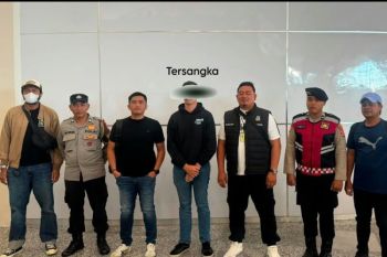 Polres Badung ringkus WNA Australia yang diduga mesum di halaman rumah warga