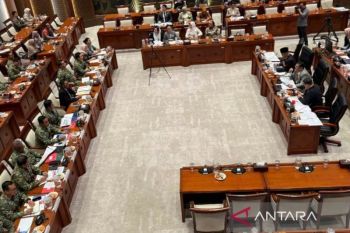 Komisi I DPR setuju penjualan eks KRI Ki Hajar Dewantara secara lelang