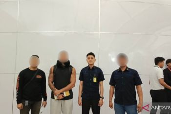Imigrasi Denpasar deportasi seorang pria kreator konten asusila asal Prancis