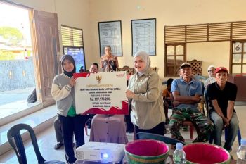 Pemprov Sulsel bantu pasang baru listrik untuk 130 RT di Gowa