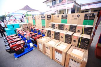 Pemprov Sumsel salurkan bantuan benih hingga mesin kapal ke nelayan